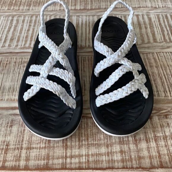 MEGNYA Women's Comfortable Walking Sandals with Arch Support, Athletic Hiking Sa - Picture 2 of 7